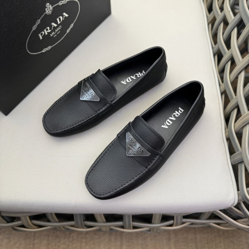 Pra*a leather shoes